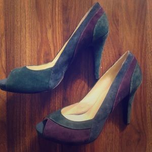 Nine West Green & Purple Suede Peep Toe Pump